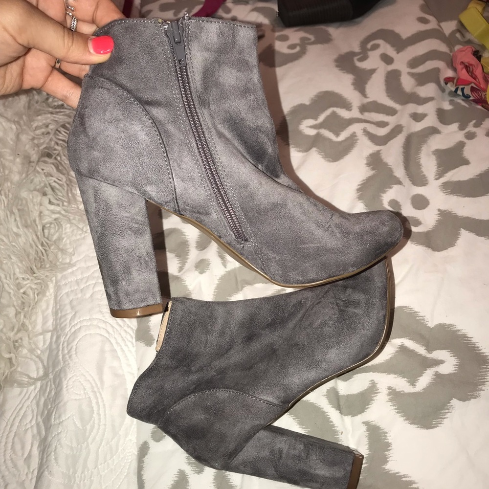 Gray booties - Picture 2 of 3